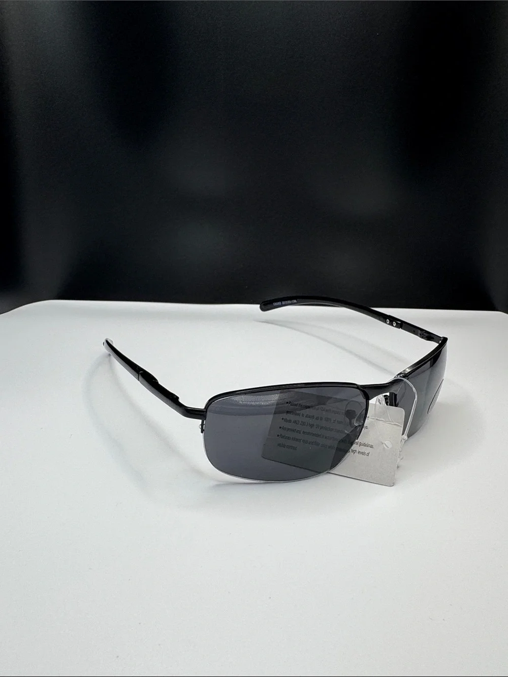 Men's Black plastic Frame Sunglasses - Sleek Lenses